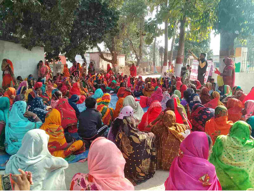 मनरेगा बचाओ आंदोलन: मुशहरी प्रखंड मुख्यालय पर सैकड़ों मजदूरों का जोरदार प्रदर्शन